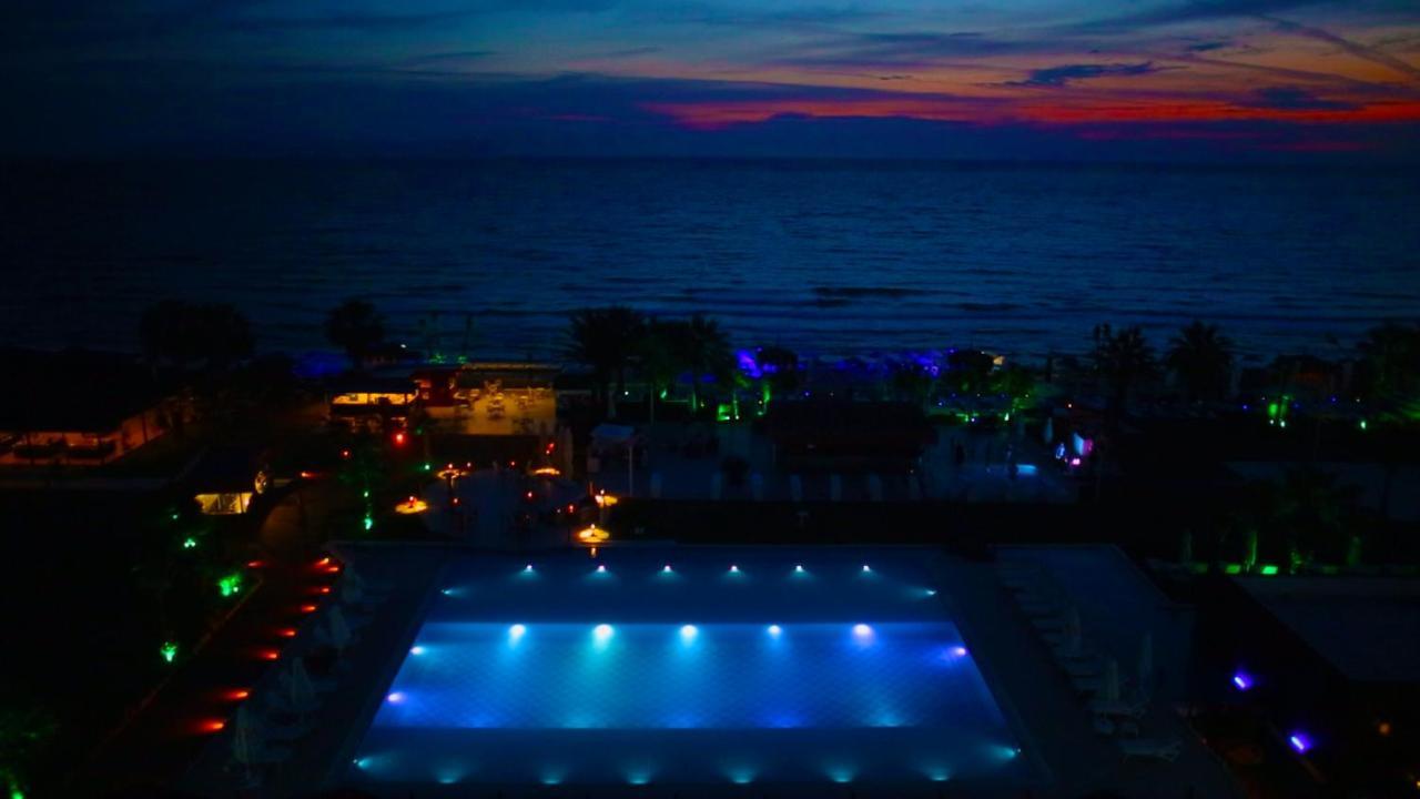 Otel Risus