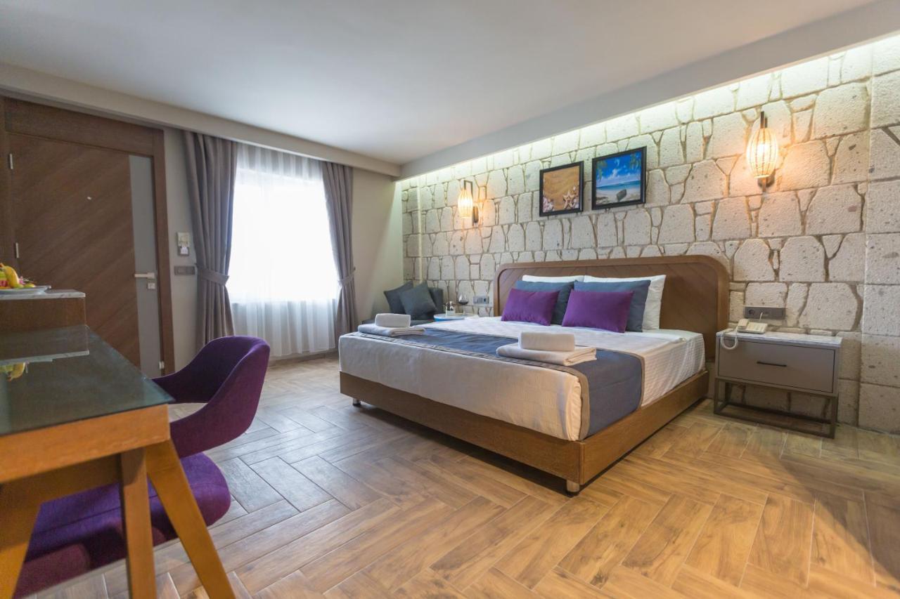 Risus Otel Kuşadası