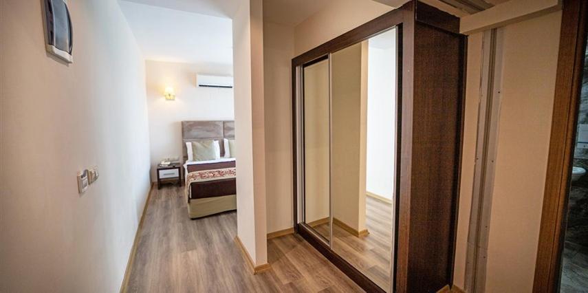 Risus Hotel